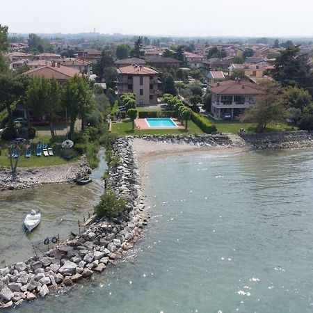 Incantevole Location Fronte Lago Sirmione Exterior foto